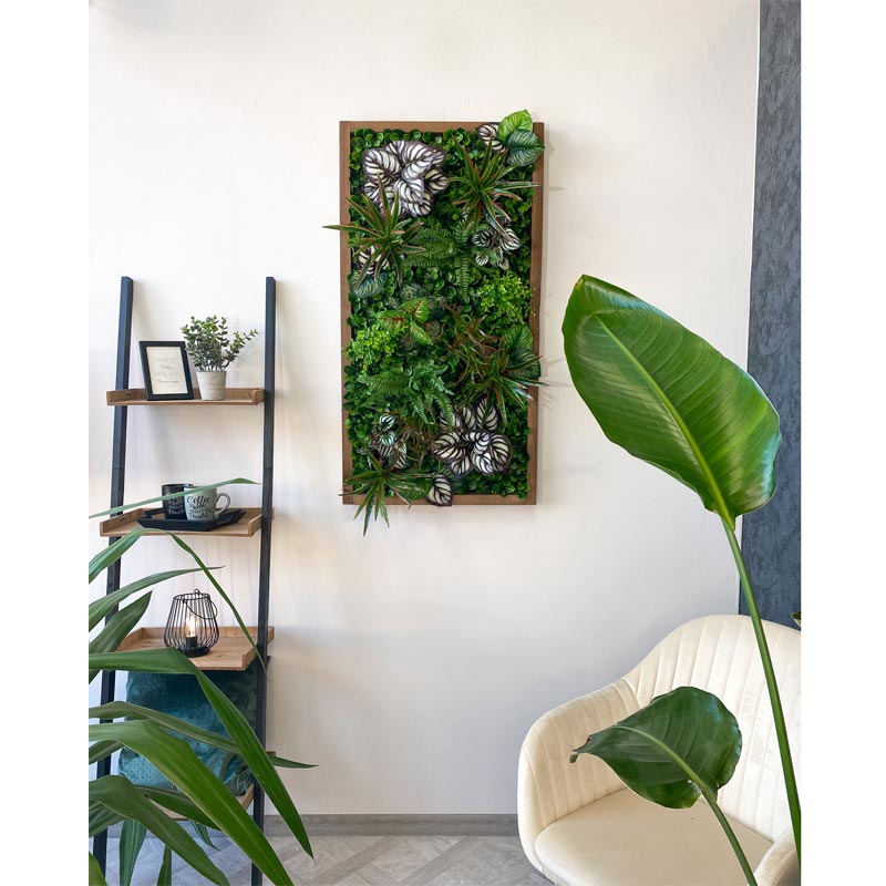 Pflanzenwand aus realtouch Kunstpflanzen für die Schönheit der Natur im  eigenen Zuhause. | Mondhaus-Shop des Engelmagazins